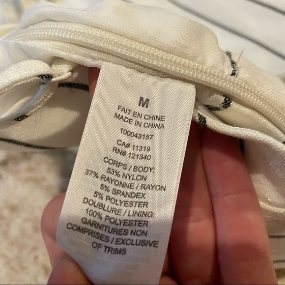 Dynamite Crop Top - Picture 3 of 3